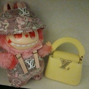 Labubu; Dolls purses or Keychains. 👜 Chic Mini Bag.